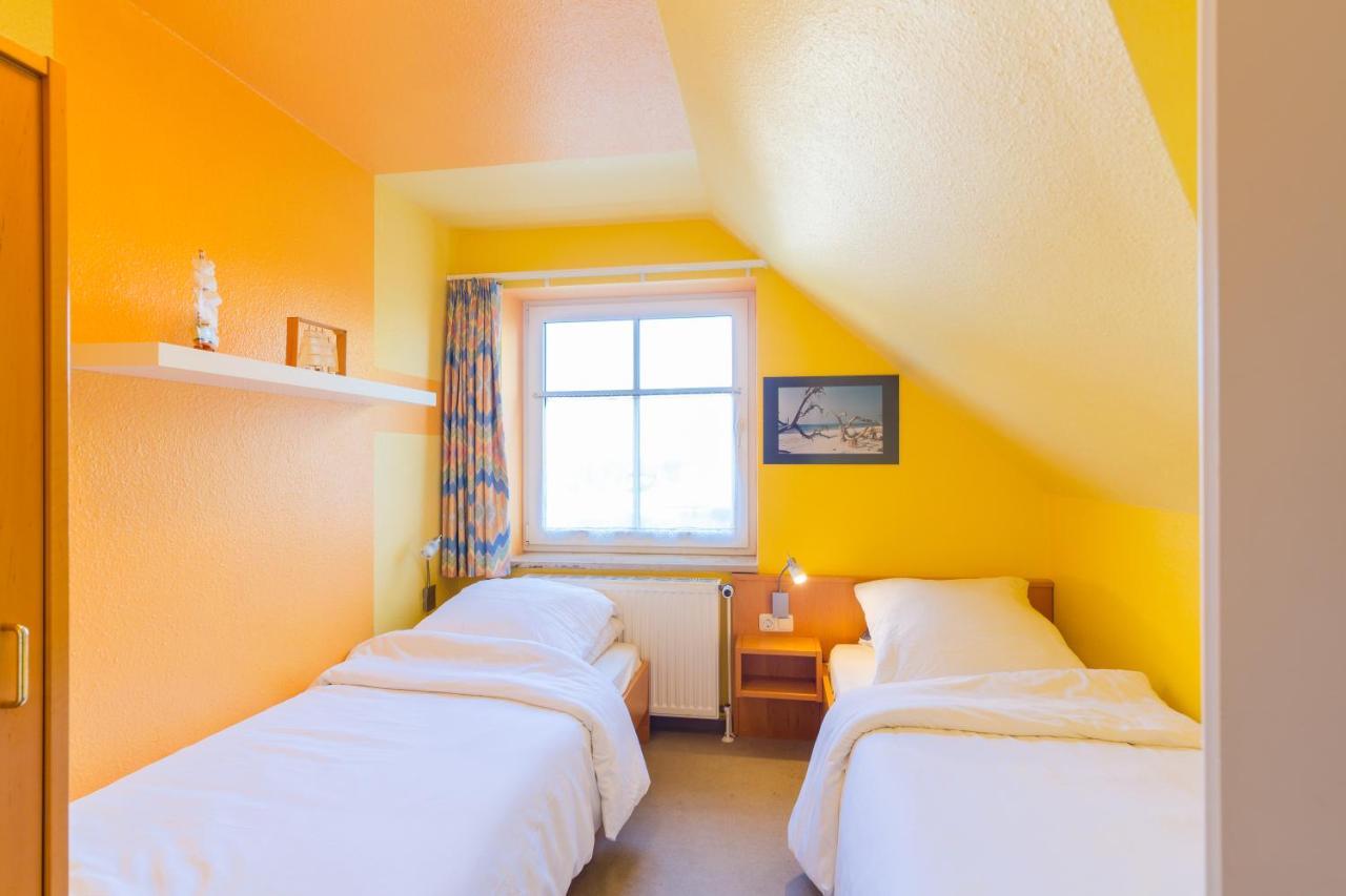 Der Suedschwede ... Dein Gaestehaus Mitten In Zingst Und Nah Zum Strand Exterior foto